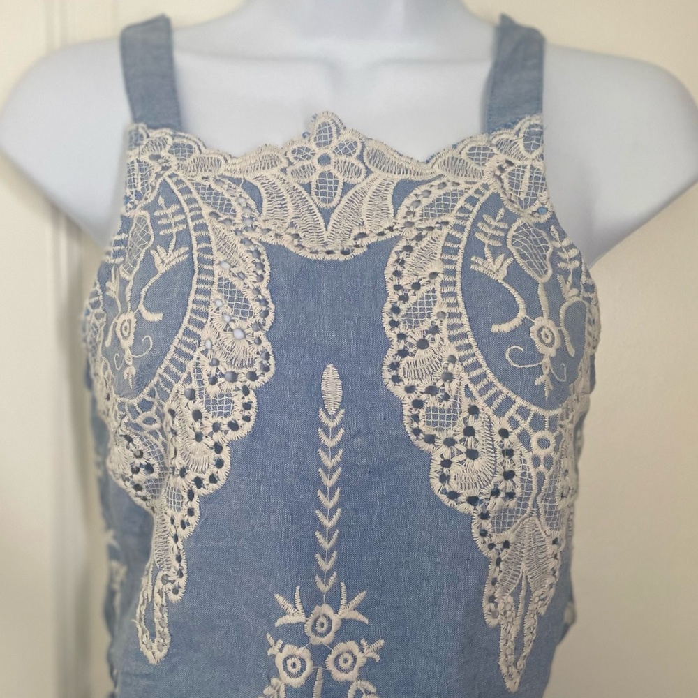Two piece matching crop top and skirt/short set - Picture 2 of 5